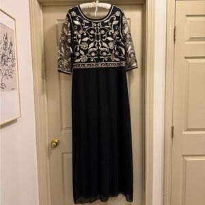 Chic Black and Gold Embroidered Long Sleeve Dress